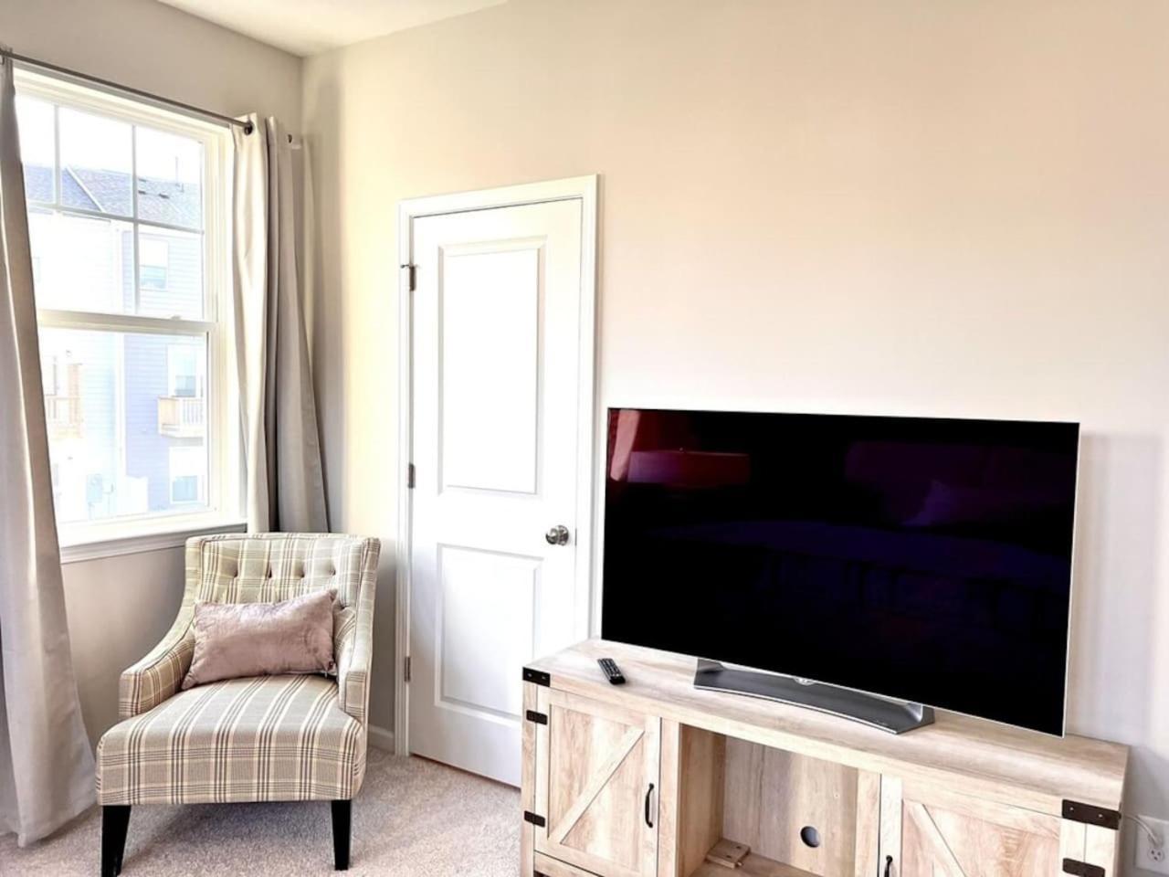 The Villas Buckingham 10 Mins To Rdu Airport Duke Downtown Durham Extérieur photo