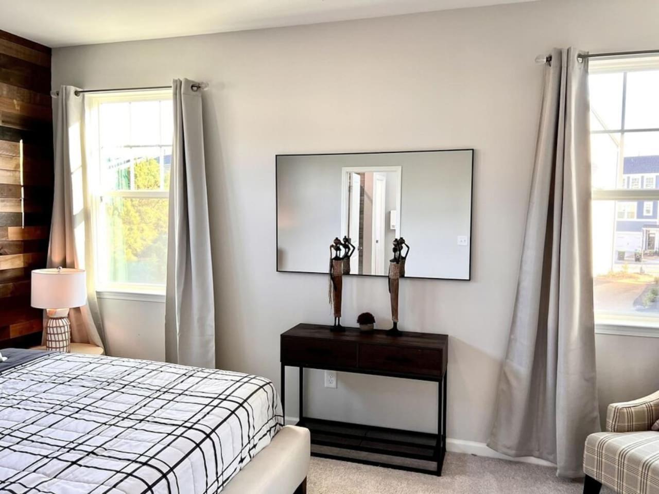 The Villas Buckingham 10 Mins To Rdu Airport Duke Downtown Durham Extérieur photo